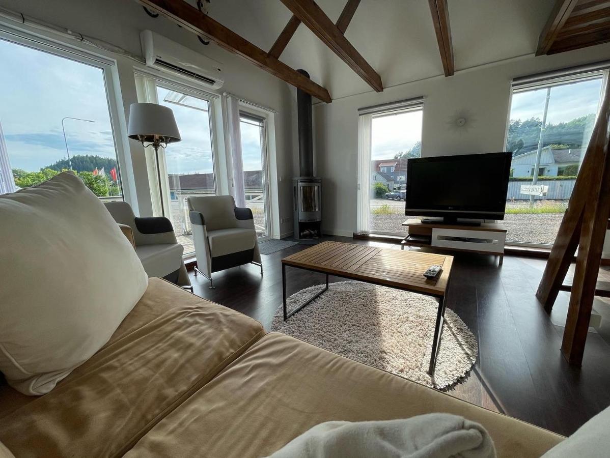 Vid Gekas Ullared Boende B&B Esterno foto